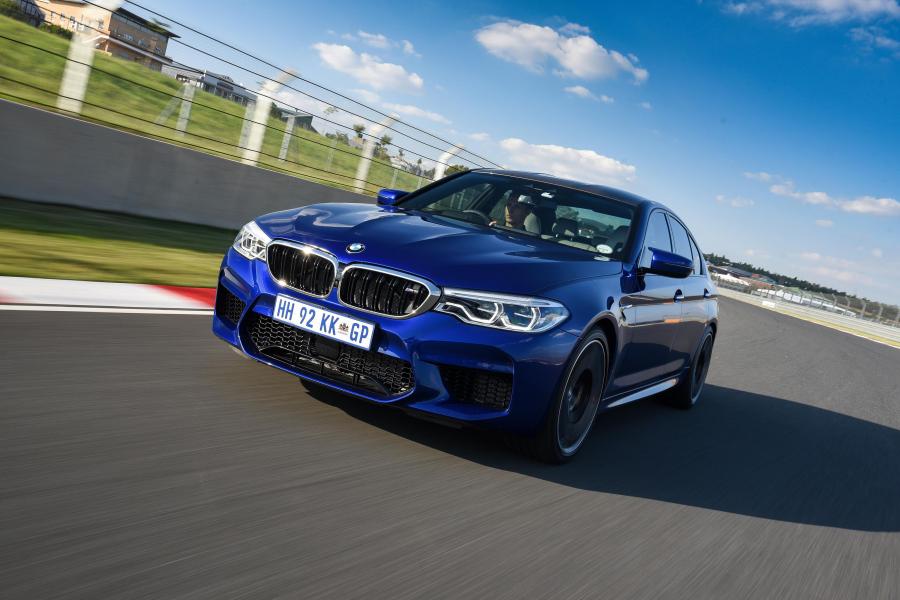  BMW M5 (F90) 2018 года  (ZA) (фото 5 из 40)